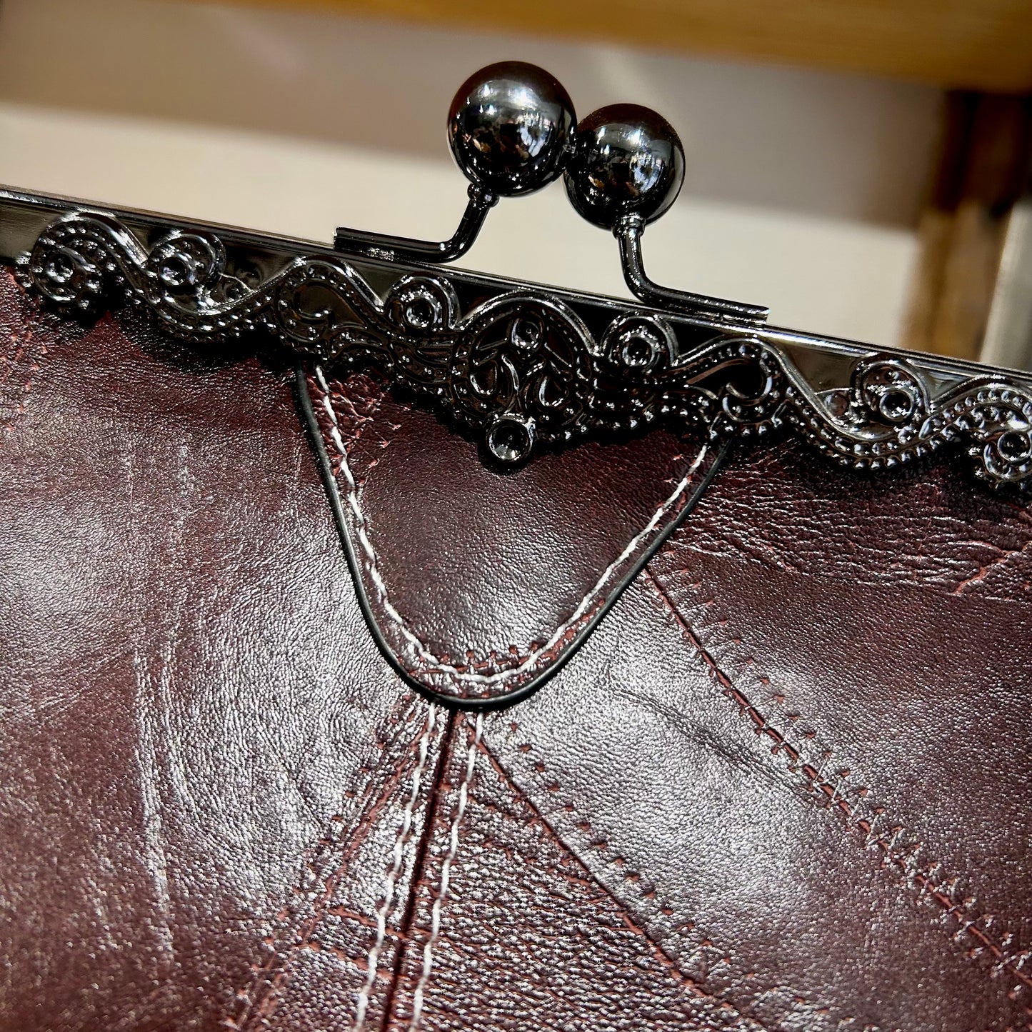 Vintage Kiss-Lock Handbag