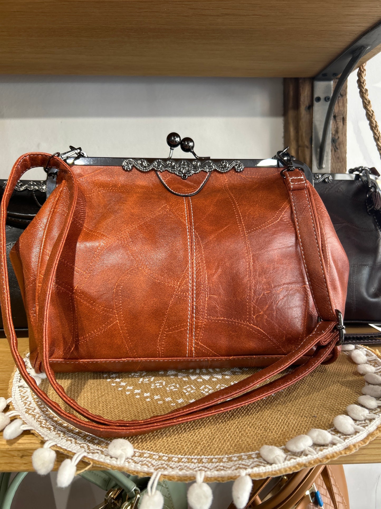Vintage Kiss-Lock Handbag